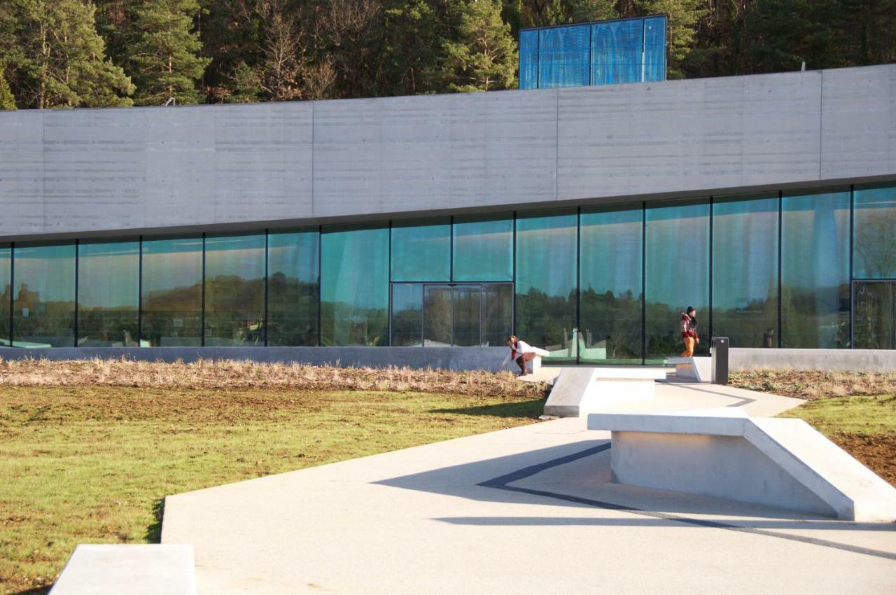 Les Toits De Lascaux มงทิญญัก ภายนอก รูปภาพ