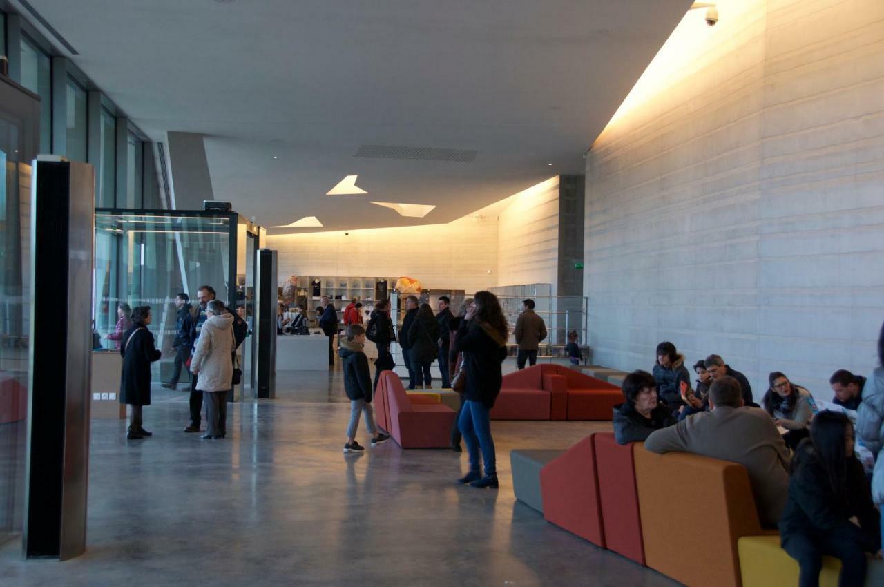 Les Toits De Lascaux มงทิญญัก ภายนอก รูปภาพ